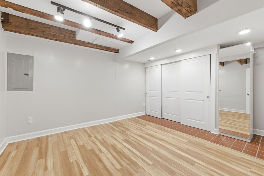 More Photos Of 112 Fulton St, Boston Multifamily For Sale