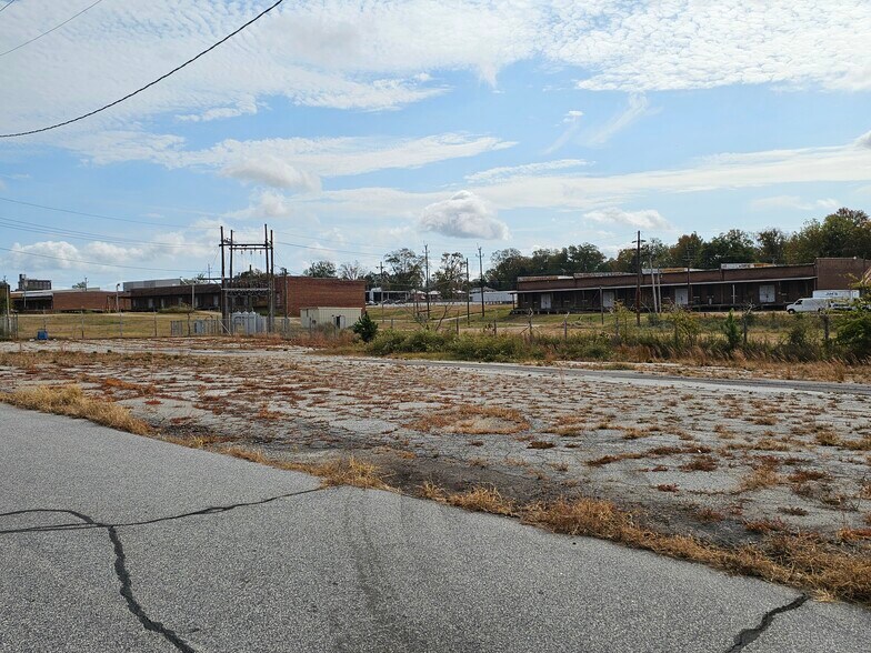 More Photos Of 314 Jackson Ave, Greenwood Land For Sale
