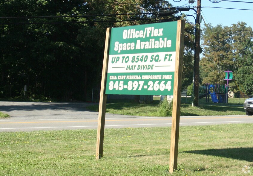 More Photos Of 10 Corporate Park Dr, East Fishkill Light Distribution For Lease