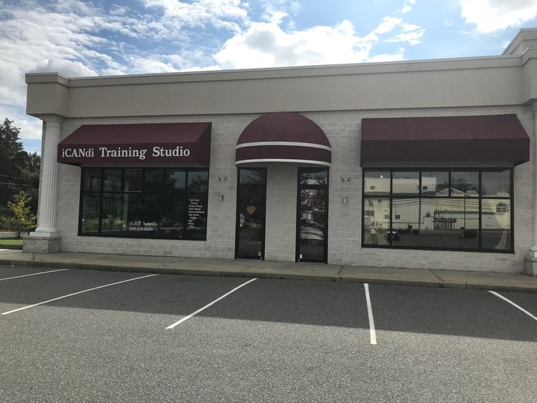 More Photos Of 37 Clementon Rd, Berlin Storefront For Lease