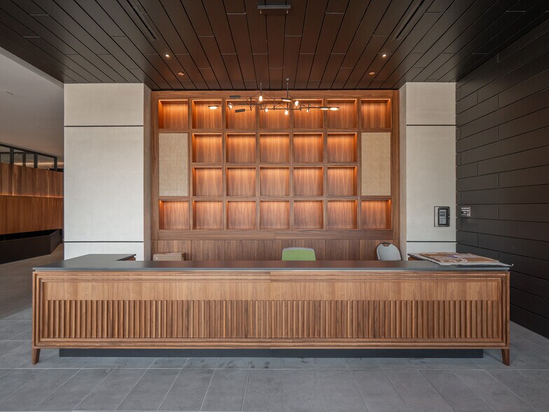 More Photos Of 924 E 7th St, Austin Office For Sale