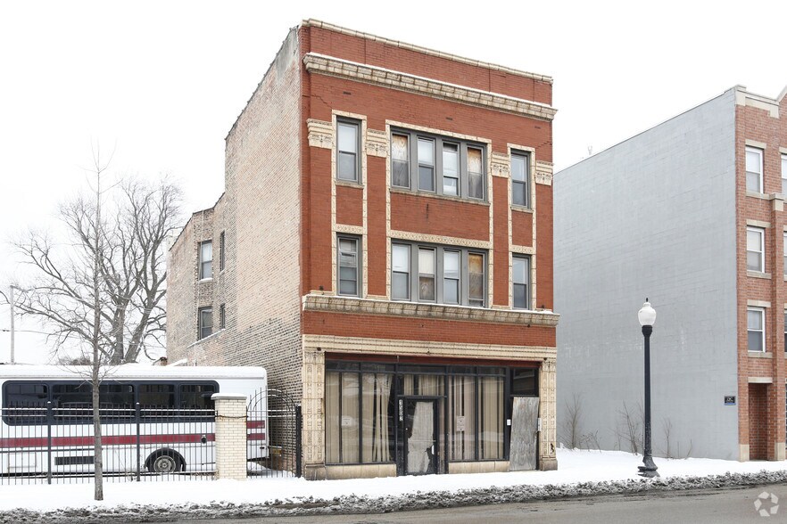 More Photos Of 1502 W 79th St, Chicago Storefront Retail Residential For Sale