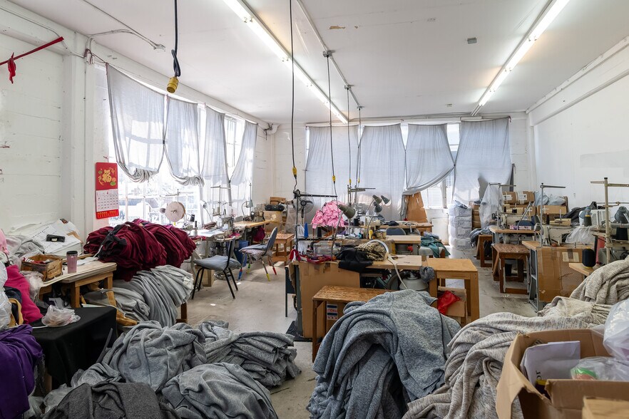 More Photos Of 245 S Van Ness Ave, San Francisco Warehouse For Lease