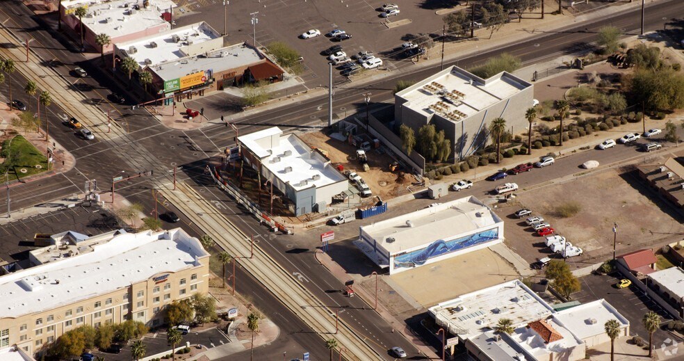More Photos Of 2535 N Central Ave, Phoenix Freestanding For Lease
