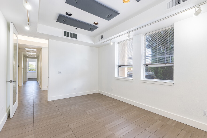 More Photos Of 7300 Healdsburg Ave, Sebastopol Office For Lease