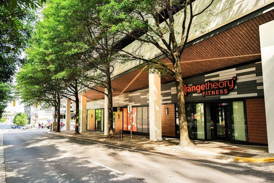 More Photos Of 100 West Third St, Charlotte General Retail For Lease