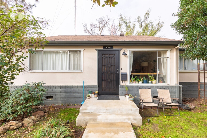 More Photos Of 2016 U St, Sacramento Apartments For Sale