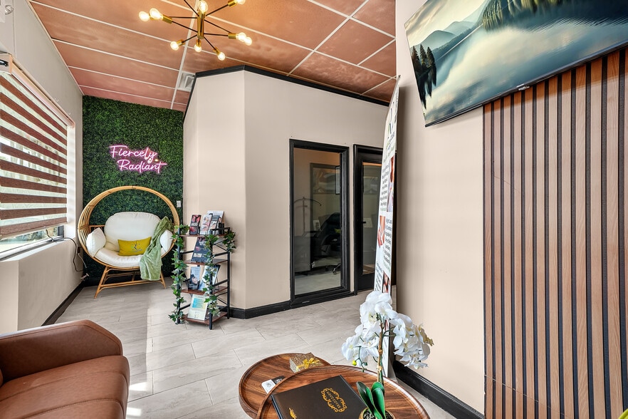 More Photos Of 295 Athens Hwy, Loganville Freestanding For Sale
