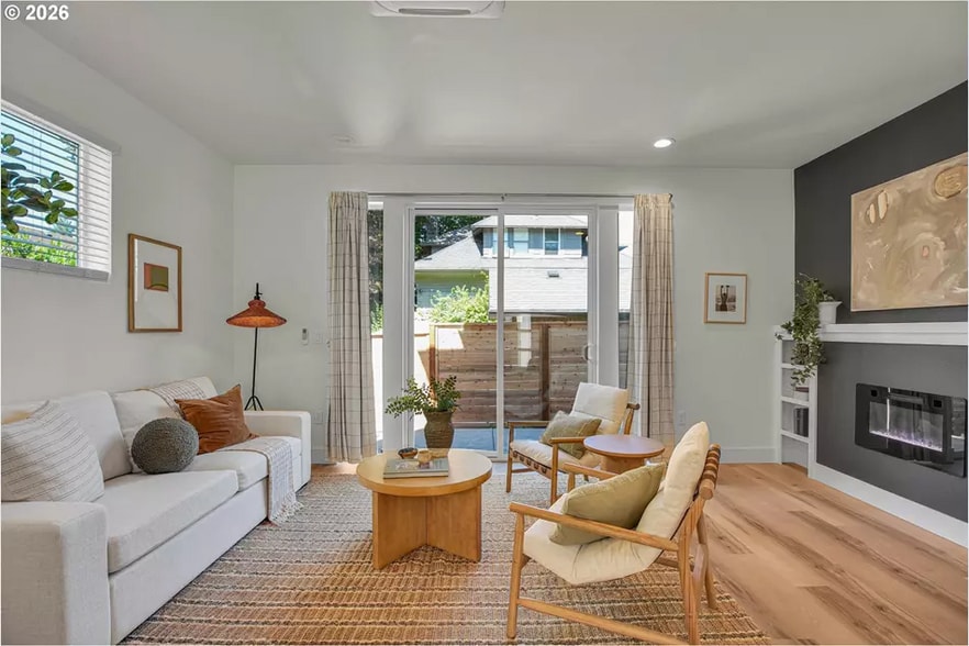 More Photos Of 8426 E Burnside St, Portland Apartments For Sale
