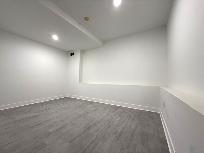 More Photos Of 128 S 1st St, Lehighton Office For Lease