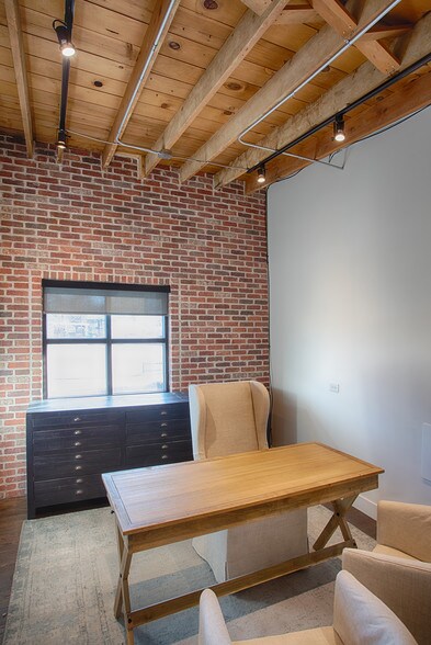More Photos Of 3141-3149 S Broadway, Englewood Storefront Retail Office For Lease