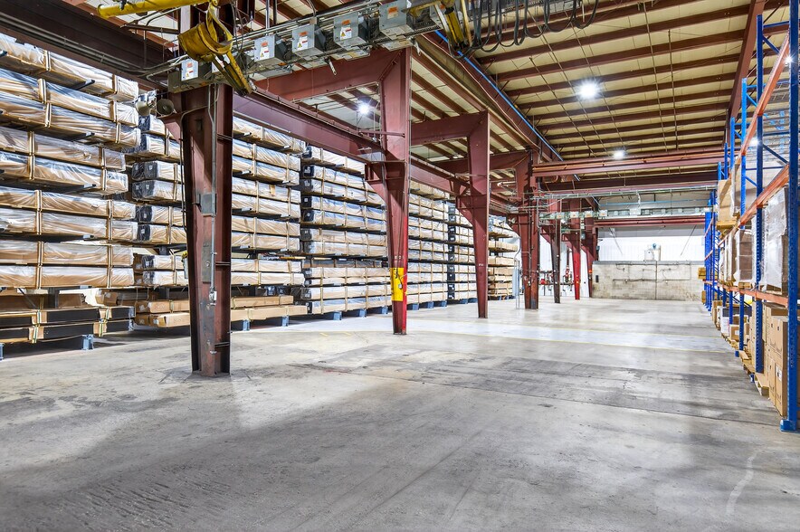 More Photos Of 1402 E Veterans Memorial Pky, Truesdale Manufacturing For Sale