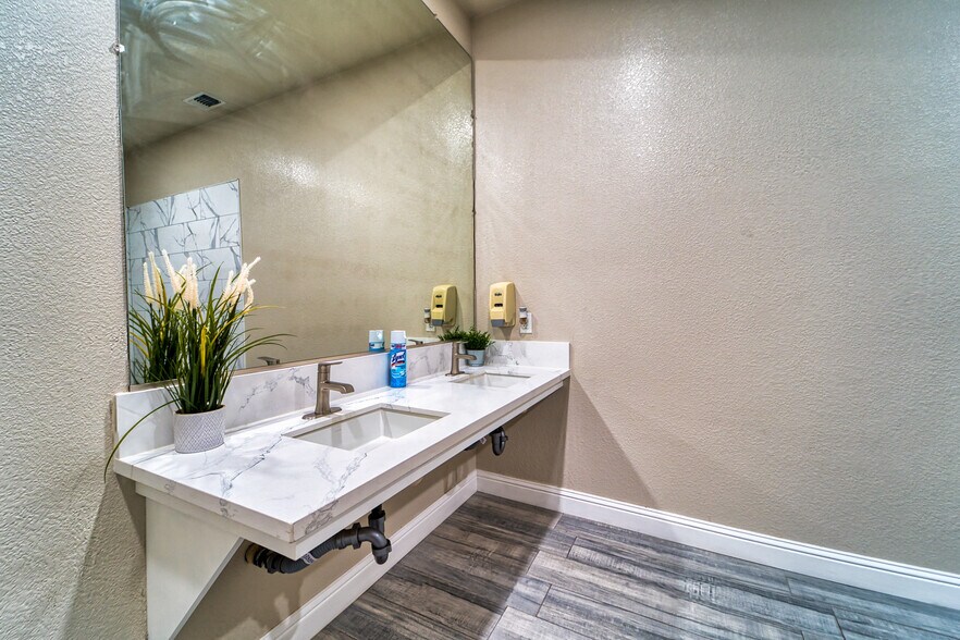 More Photos Of 1100 Civic Center Blvd, Yuba City Coworking Space