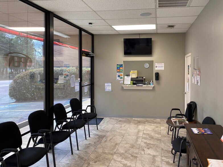 More Photos Of 11524 N Rodney Parham Rd, Little Rock Medical For Lease