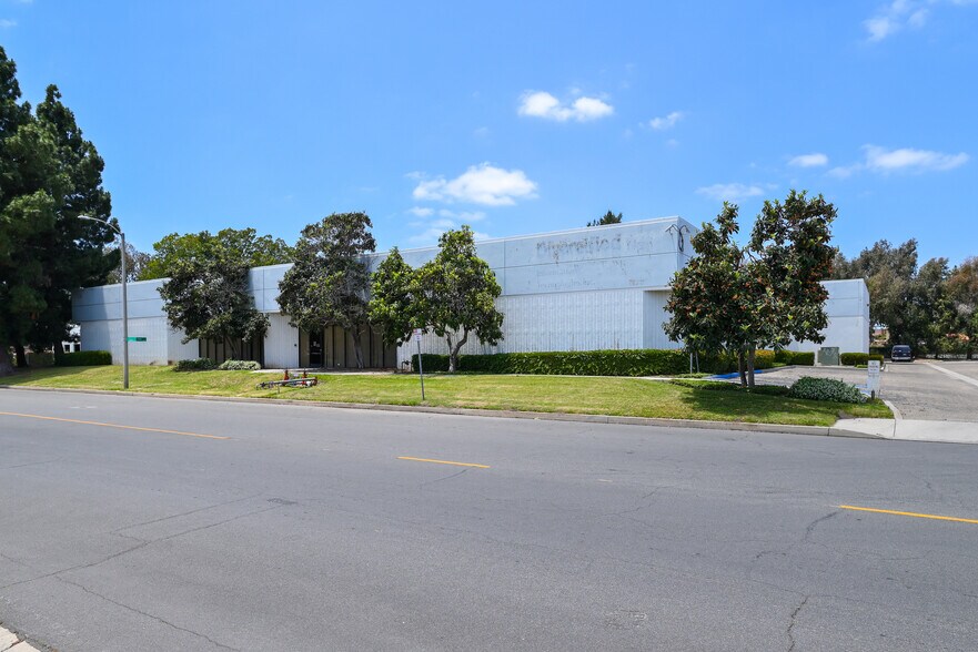 Primary Photo Of 709 Via Alondra, Camarillo Warehouse For Lease