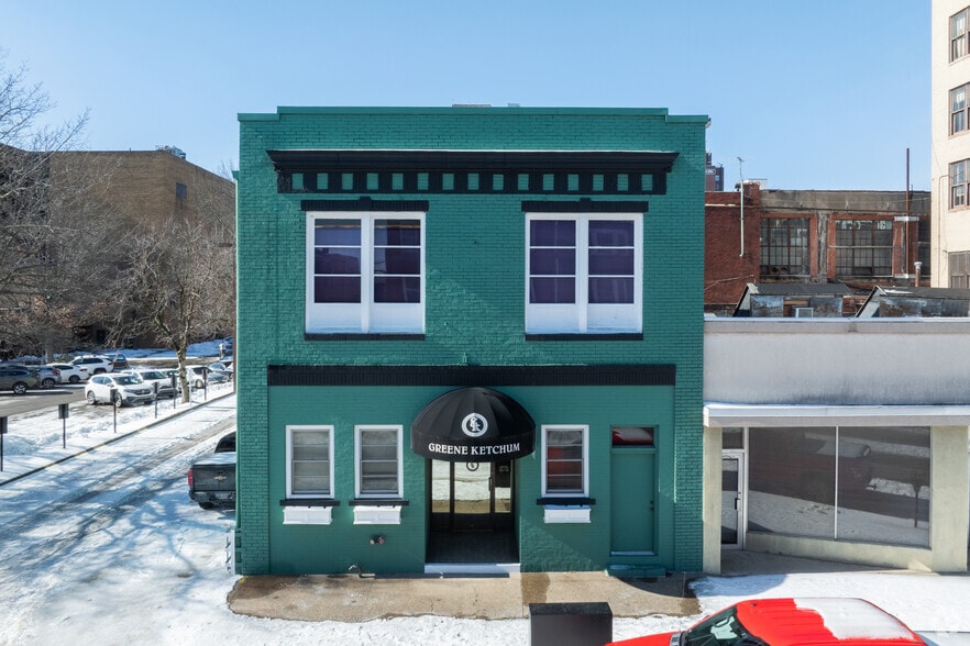 More Photos Of 401 11th St, Huntington Unknown For Sale