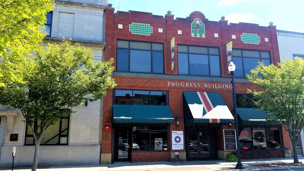 Primary Photo Of 247 Broad St, Kingsport Loft Creative Space For Sale