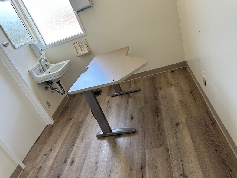 More Photos Of 65 N 14th St, San Jose Medical For Sale