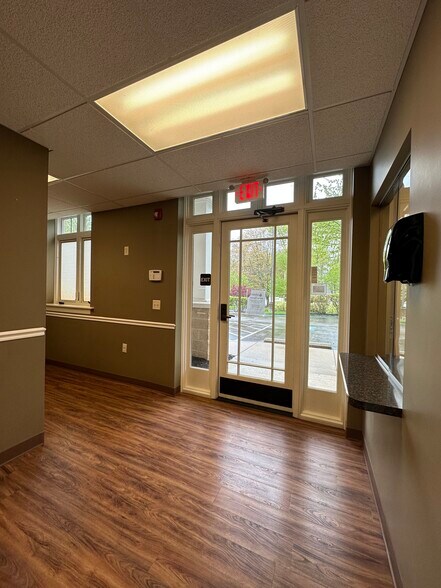 More Photos Of 9130-100 Marshall Rd, Cranberry Township Medical For Lease