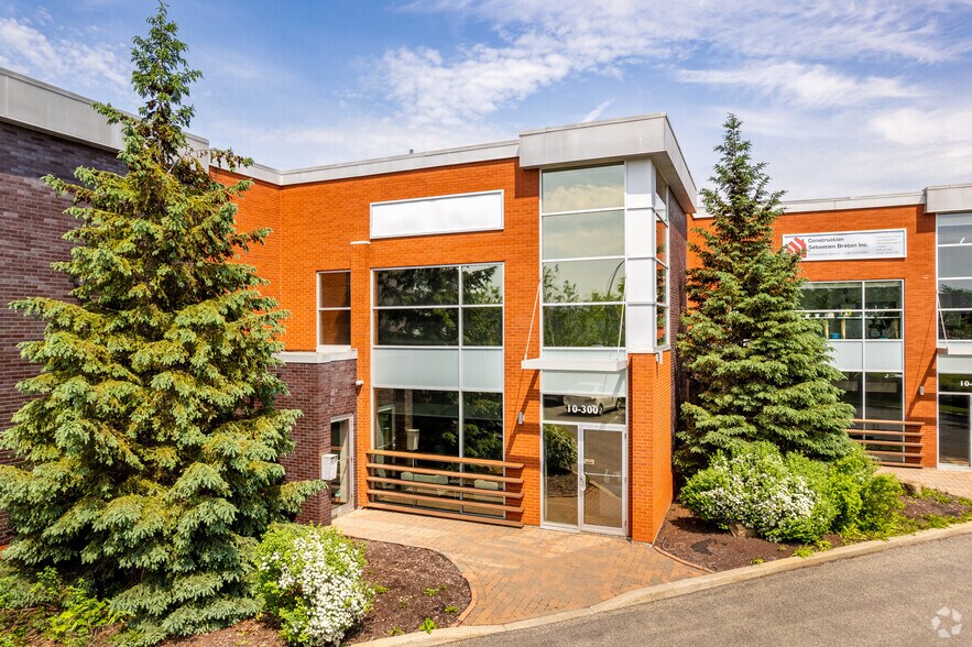 More Photos Of 10 Rue Gaston-Dumoulin, Blainville Light Distribution For Lease