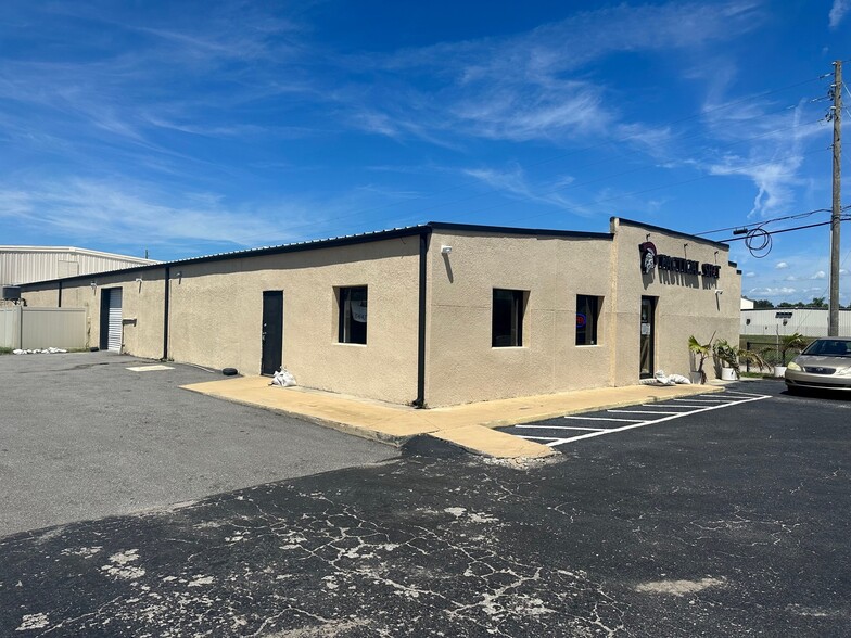 Primary Photo Of 13790 49th St N, Clearwater Warehouse For Lease