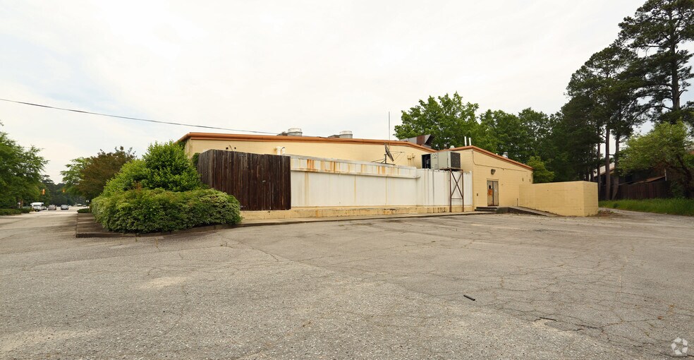 More Photos Of 2547 Decker Blvd, Columbia Restaurant For Sale