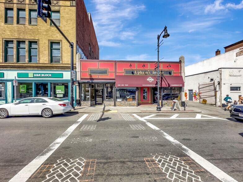 More Photos Of 564-566 Columbia Rd, Dorchester Storefront Retail Residential For Lease