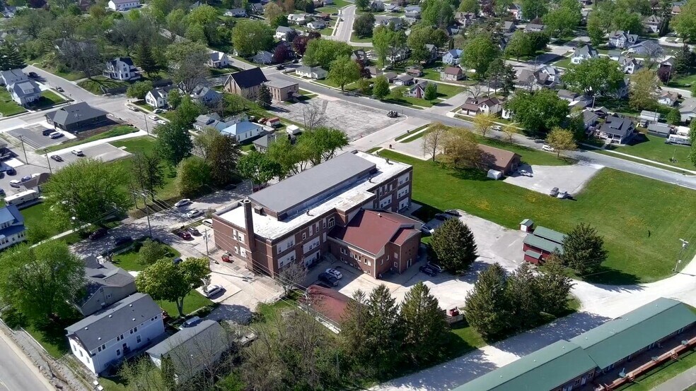 Primary Photo Of 112 Pleasant St NE, Preston Apartments For Sale