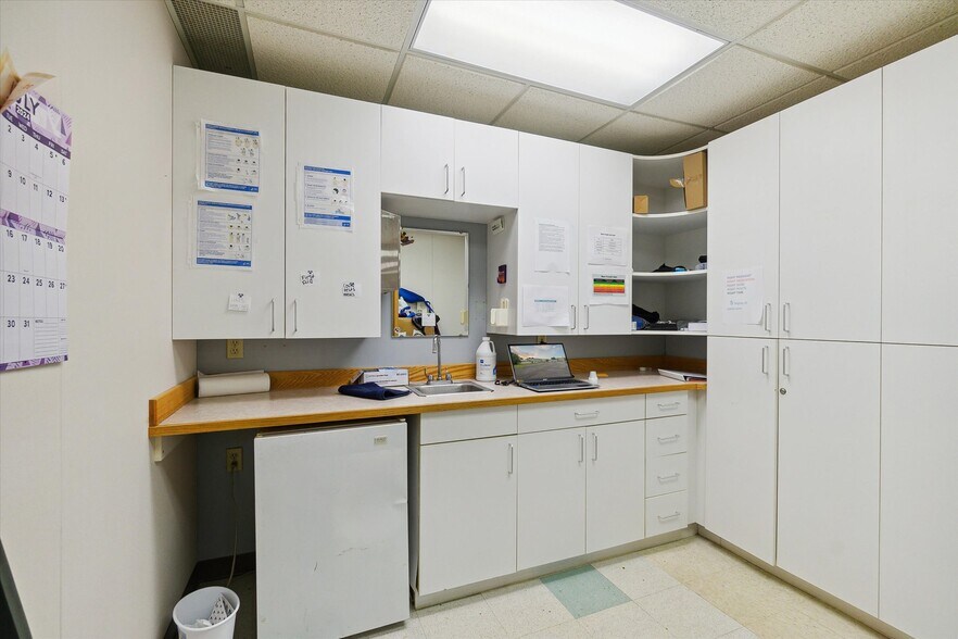 More Photos Of 1380 E Main St, Edmore Assisted Living For Sale