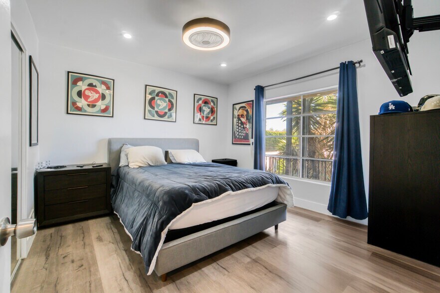 More Photos Of 1150 Masselin Ave, Los Angeles Apartments For Sale