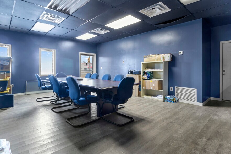 More Photos Of 8502 E 30th St, Indianapolis Warehouse For Sale