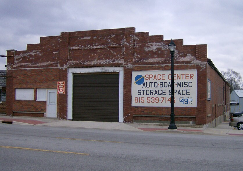 More Photos Of 177 W Lincoln Ave, Hinckley Warehouse For Sale