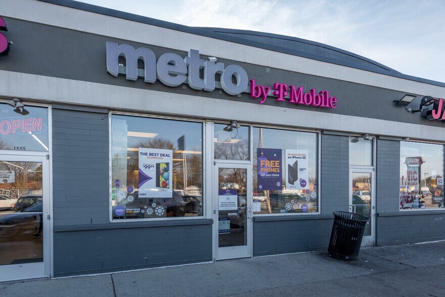 More Photos Of 5821-5835 W Silver Spring Dr, Milwaukee Unknown For Lease