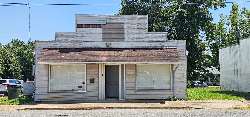 More Photos Of 6 N Roosevelt St, York Restaurant For Sale
