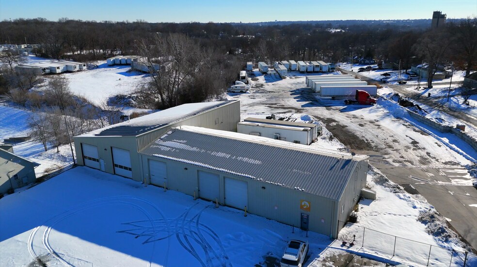 Primary Photo Of 9403 E 40 Hwy, Independence Warehouse For Sale