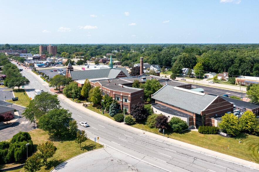 More Photos Of 34540 W Michigan Ave, Wayne Schools For Lease