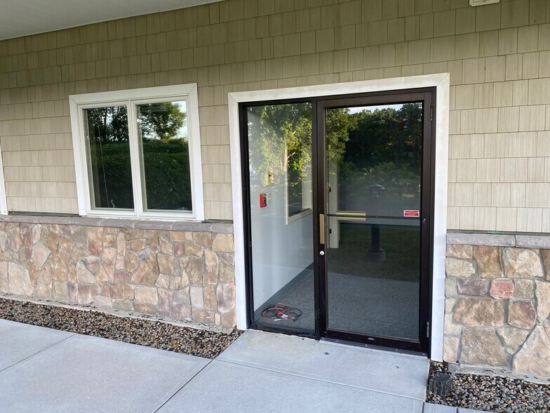 More Photos Of 19 Bridge St, Kittery Coworking Space