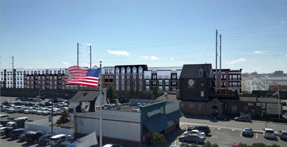 More Photos Of 360 Fulton St, Woodbridge Apartments For Lease