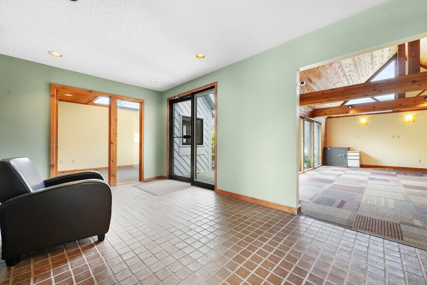 More Photos Of 5955 S Oak St, Glen Arbor Medical For Sale