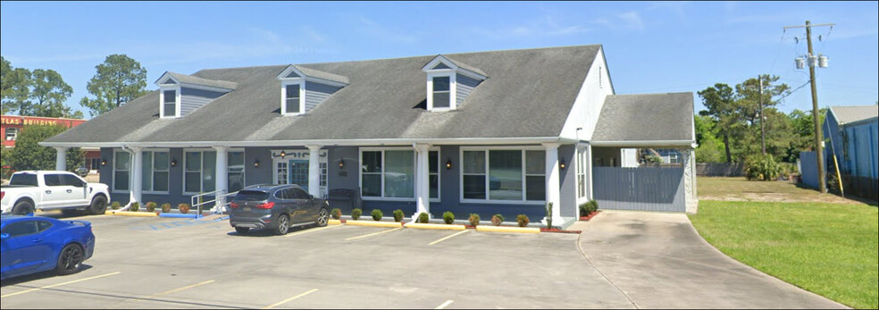 Primary Photo Of 7701 Saint Bernard Hwy, Arabi Office For Sale