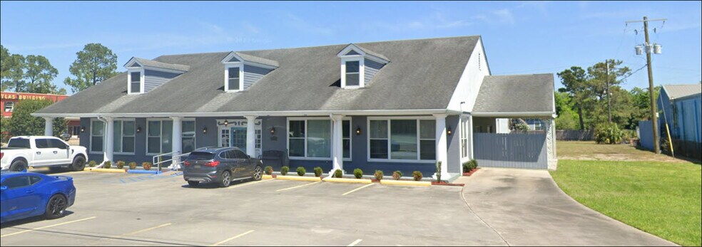 More Photos Of 7701 Saint Bernard Hwy, Arabi Office For Sale