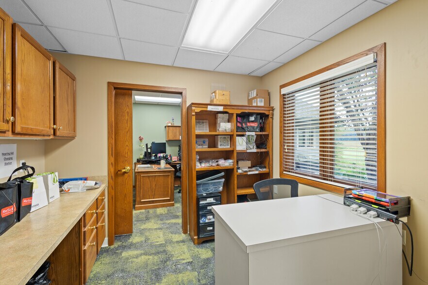 More Photos Of 3850 Glenkerry Ct, Portage Medical For Sale