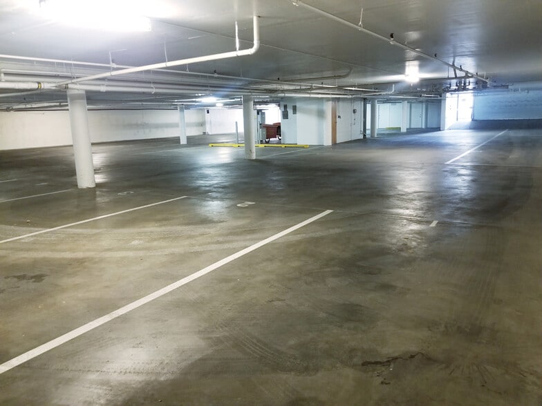 More Photos Of 2409 Merced St, Fresno Medical For Lease