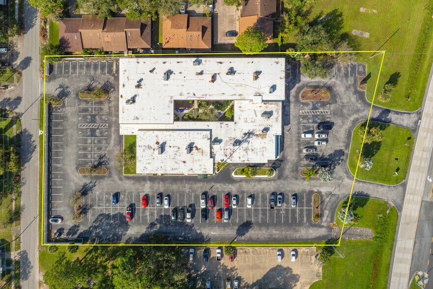 More Photos Of 500 N Washington Ave, Titusville Medical For Sale