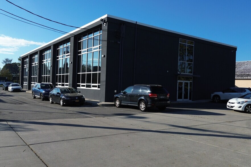More Photos Of 50 Jericho Tpke, Jericho Office For Sale