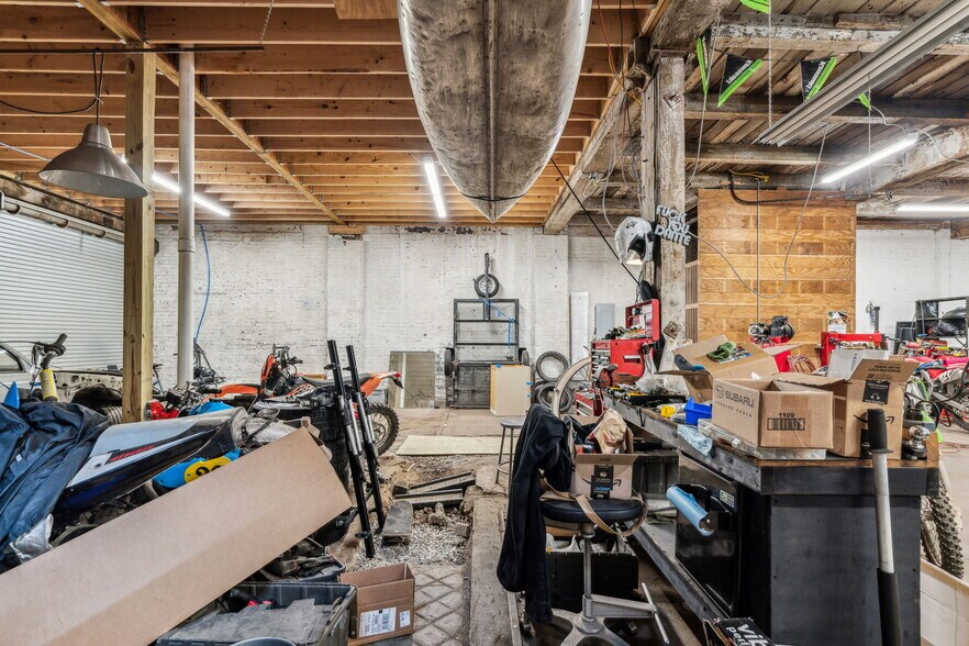 More Photos Of 2822-2824 Jasper St, Philadelphia Warehouse For Sale