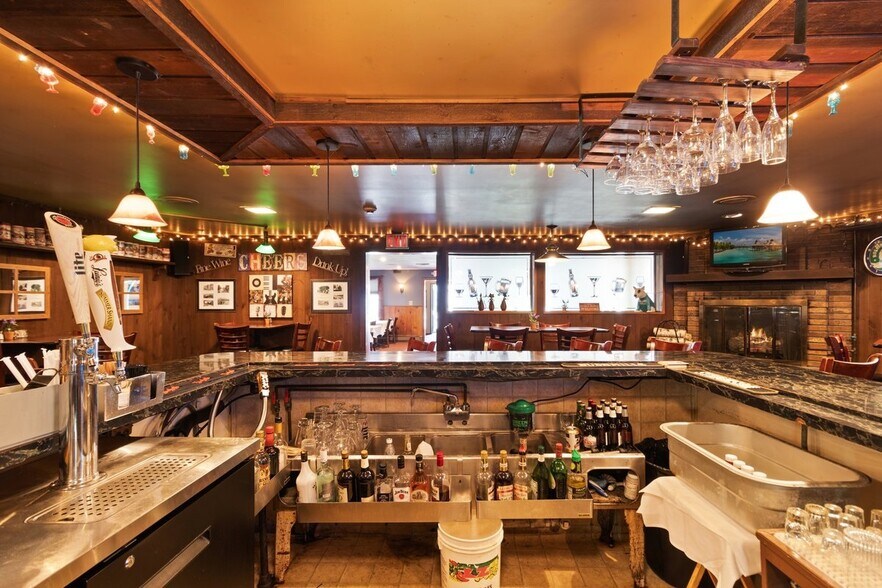 More Photos Of 31 Decatur St, Columbia Restaurant For Sale