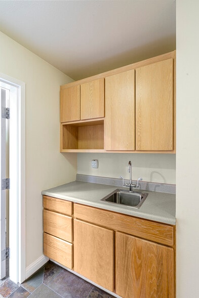 More Photos Of 7975 Cameron Dr, Windsor Warehouse For Sale