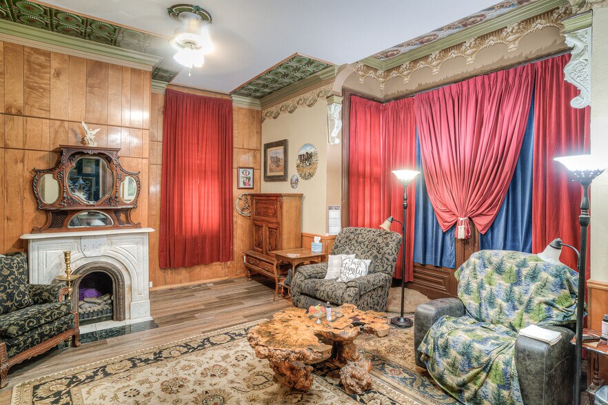 More Photos Of 2109 Robinson St, Oroville Specialty For Sale