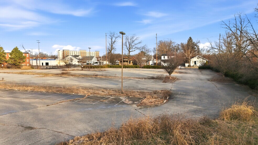 More Photos Of 4205 Dixie Hwy, Louisville Office For Sale